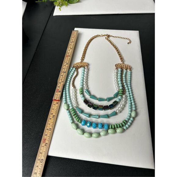 Turquose and faux pearl 5 layer statement necklace - Picture 12 of 13